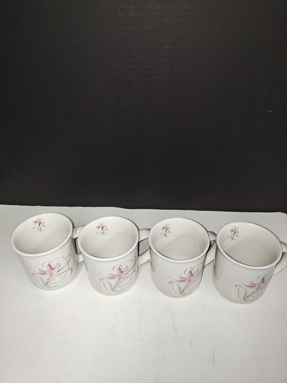 Vintage Ceramic Kitchen Coffee Tea Mug Set Pink Lady Lily Floral Graphic Design